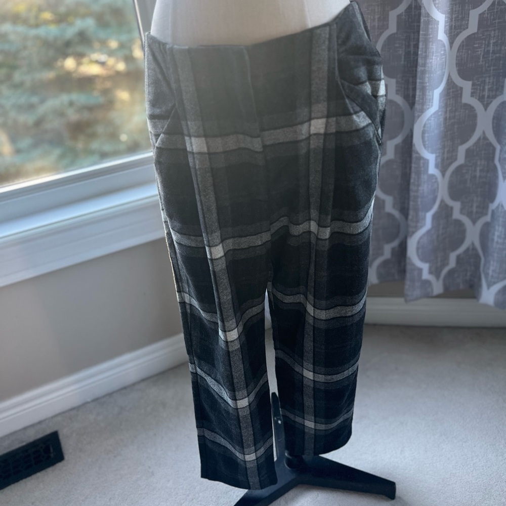 Wilfred Charcoal and Light Gray Checkered Trousers